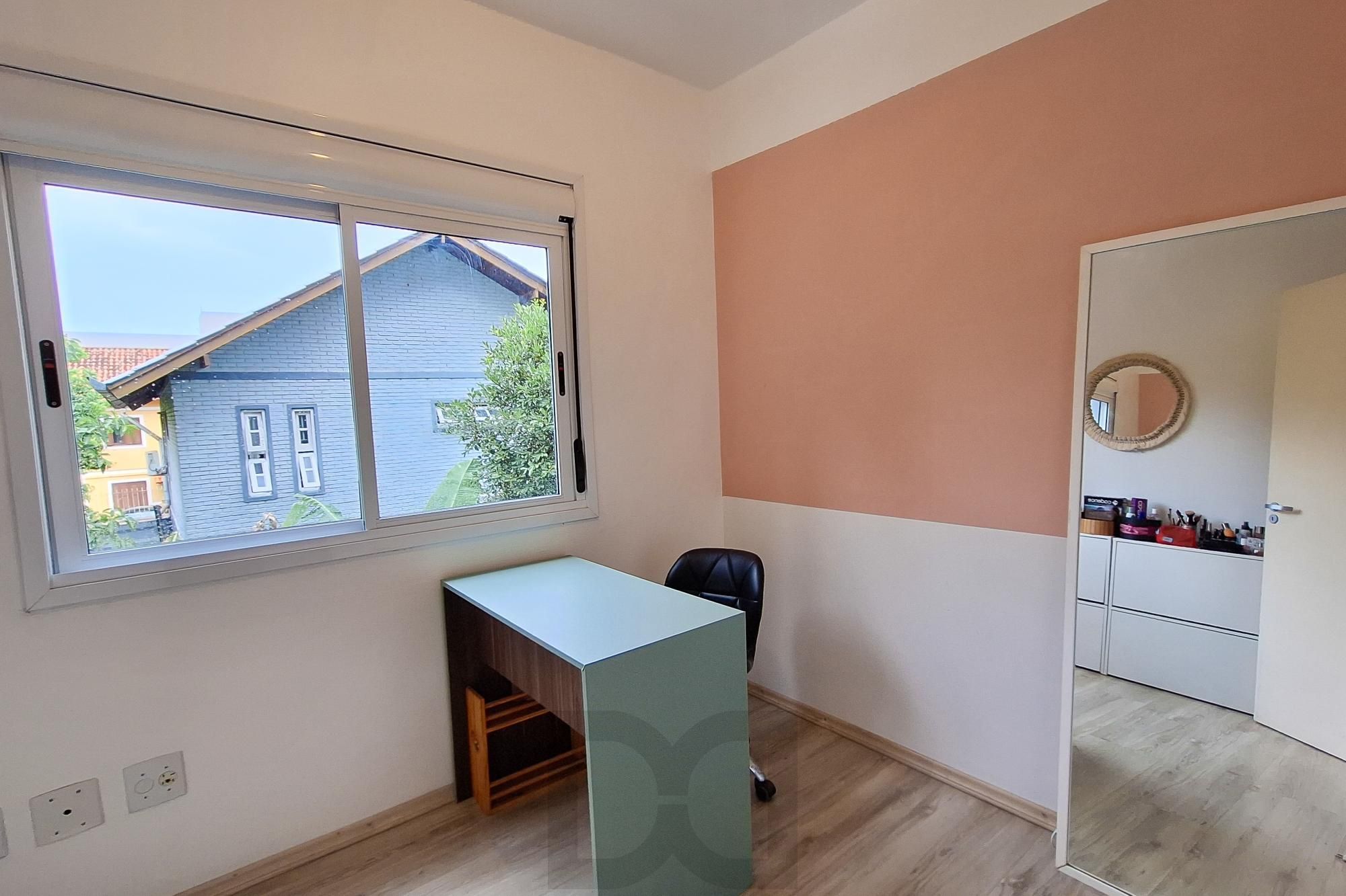 Belíssimo Apartamento com 3 dormitórios e 1 vaga de garagem no bairro Aberta dos Morros, zona sul de Porto Alegre. — foto 12