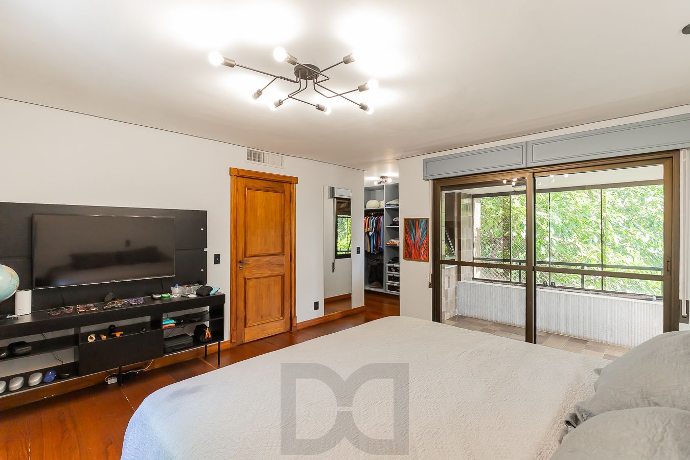 Apartamento 3 dormitórios, 3 vagas e 259 m² no bairro Auxiliadora. — foto 48