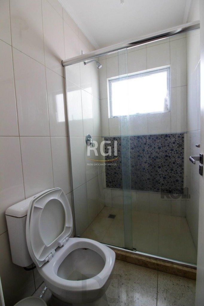 Casa para Venda - 300m², 3 dormitórios, sendo 1 suites, 4 vagas - Teresópolis — foto 15
