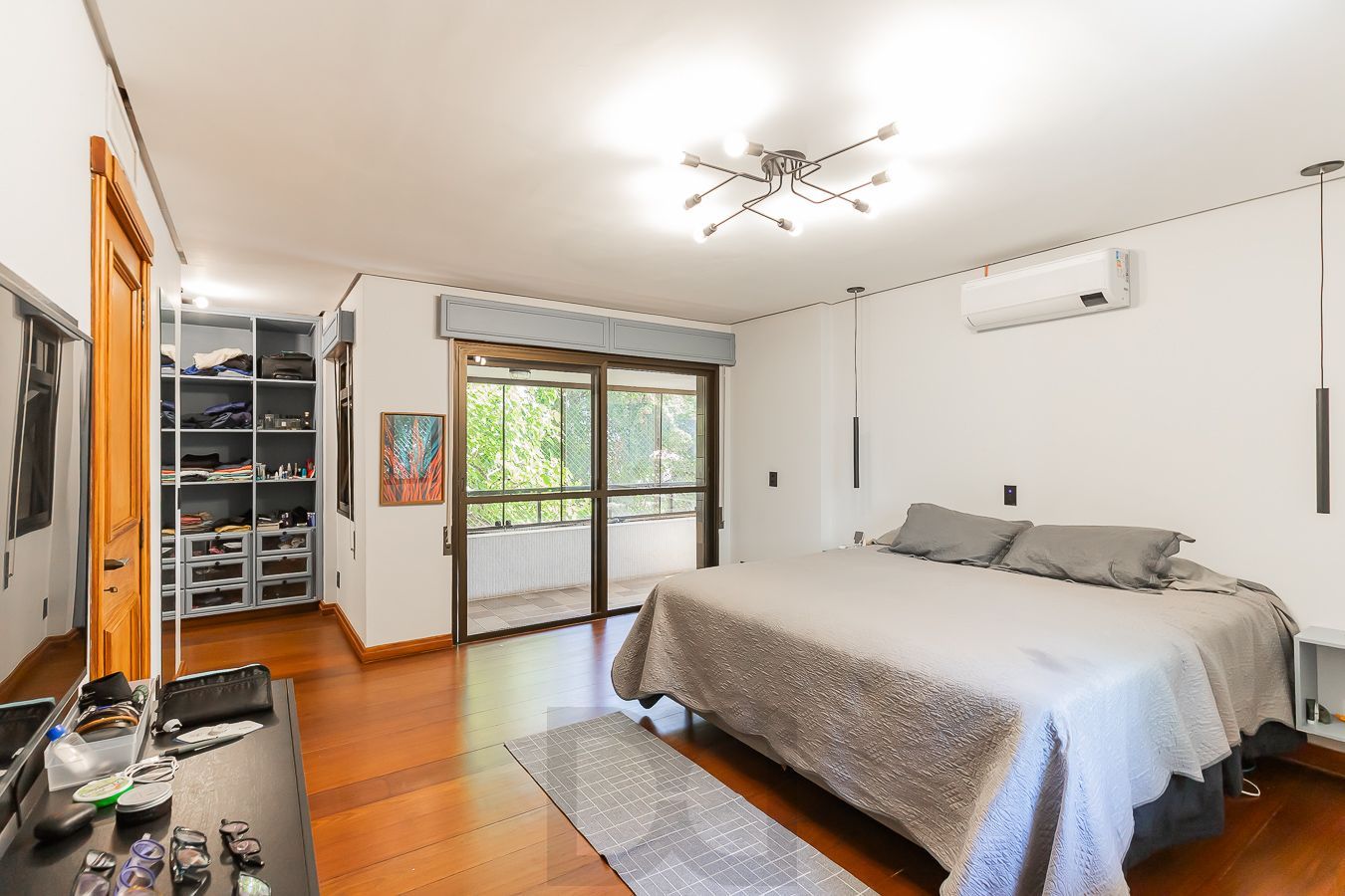 Apartamento 3 dormitórios, 3 vagas e 259 m² no bairro Auxiliadora. — foto 47