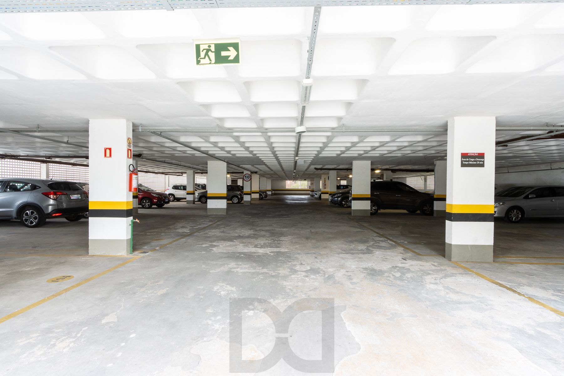 Apartamento totalmente reformado e impecável para locação - 3 quartos sendo uma suíte - Bairro Cavalhada — foto 49