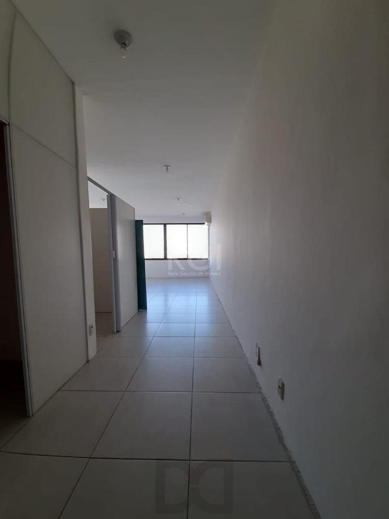 sala comercial localizada na Av Independência em frente ao Hospital Sto Antonio — foto 5