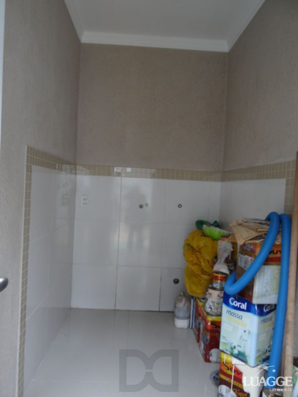 Casa para Venda - 305m², 3 dormitórios, sendo 3 suites, 4 vagas - Nonoai — foto 12