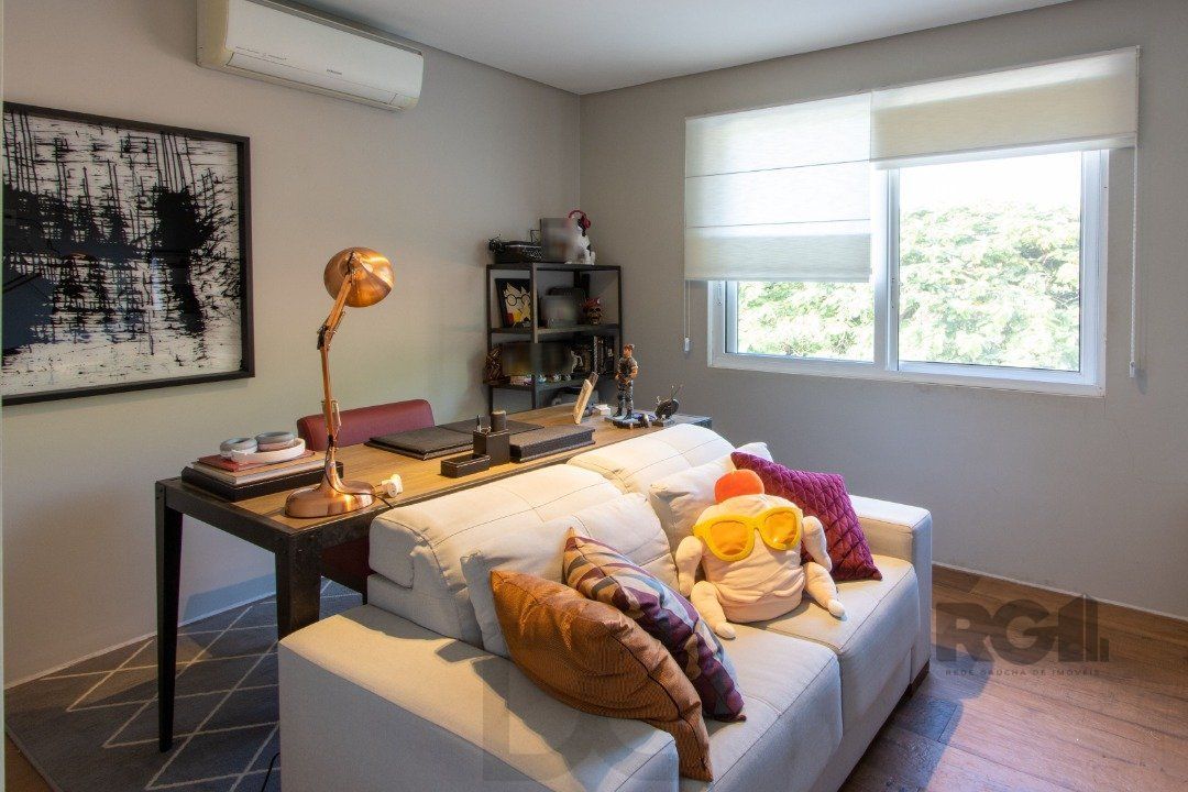 Espetacular 2 Casa Residencial de 5 Quartos e Piscina em Porto Alegre — foto 15