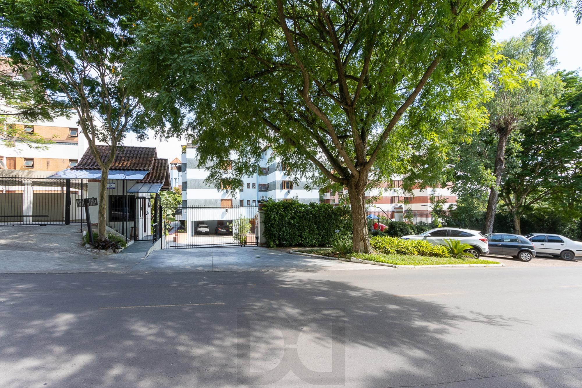Apartamento de 3 dormitórios, 1 suíte e 3 vagas no bairro Ipanema. — foto 37