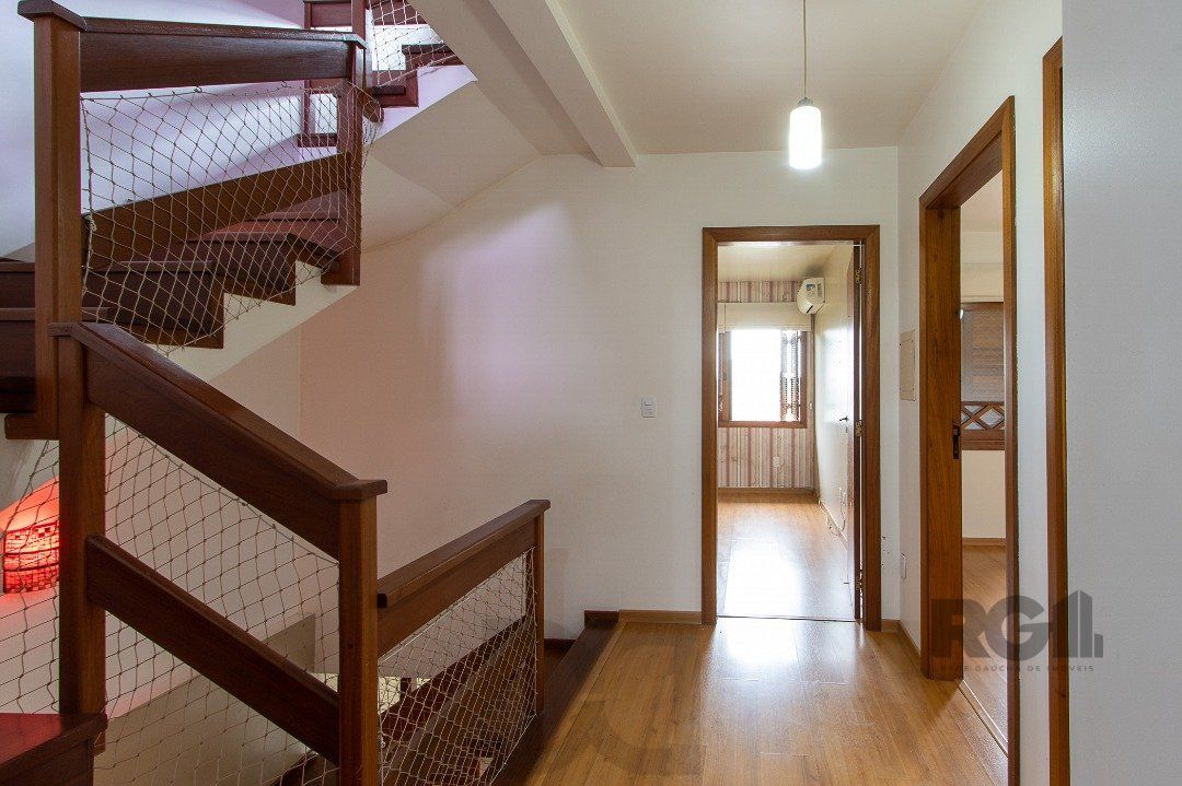 Casa de alvenaria, 3 dormitórios, 1 suíte e pátio com piscina, bairro Espírito Santo. — foto 46