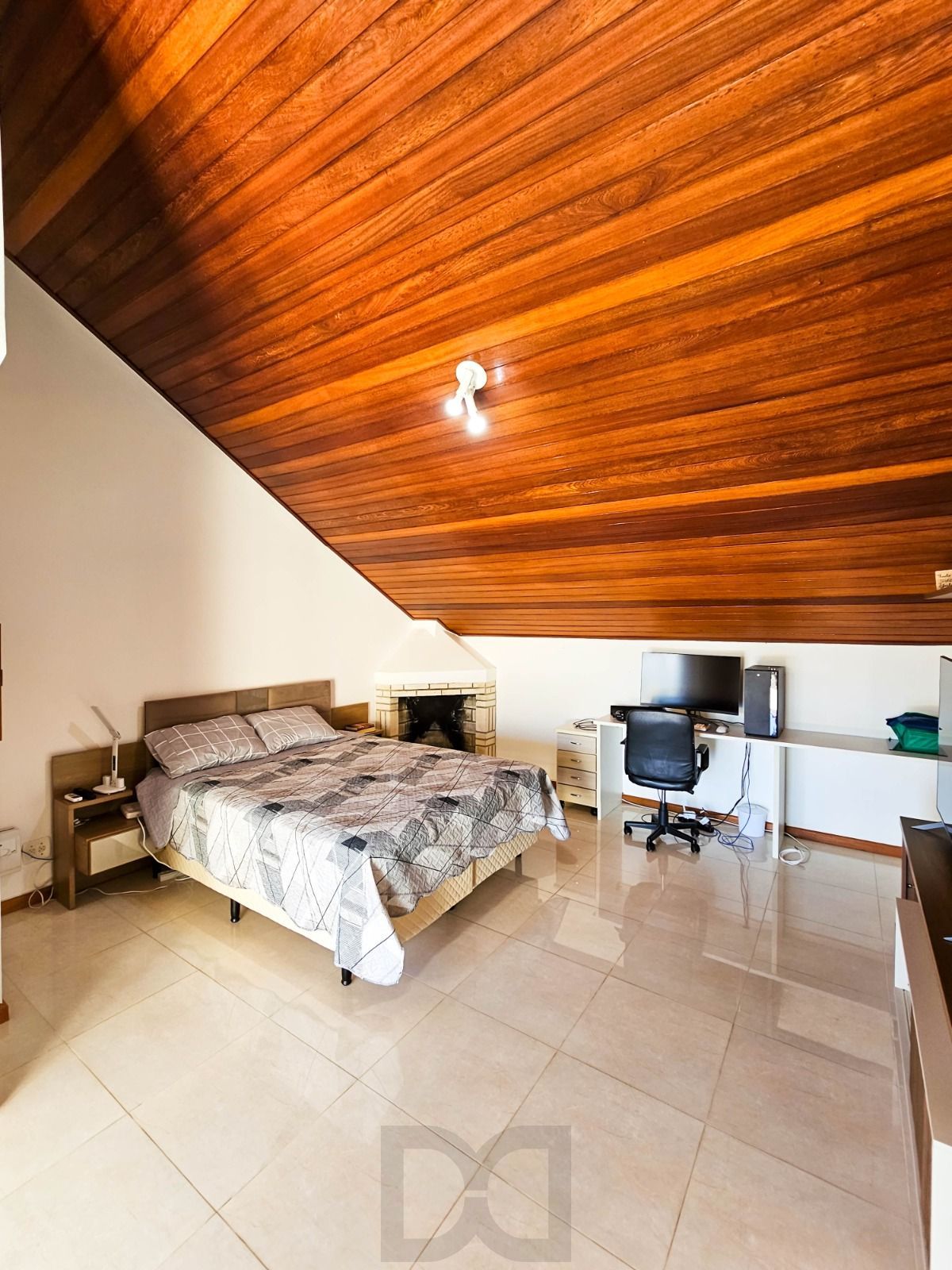 Casa 3 dormitórios I Suíte I Lareira - Bairro Tristeza — foto 52