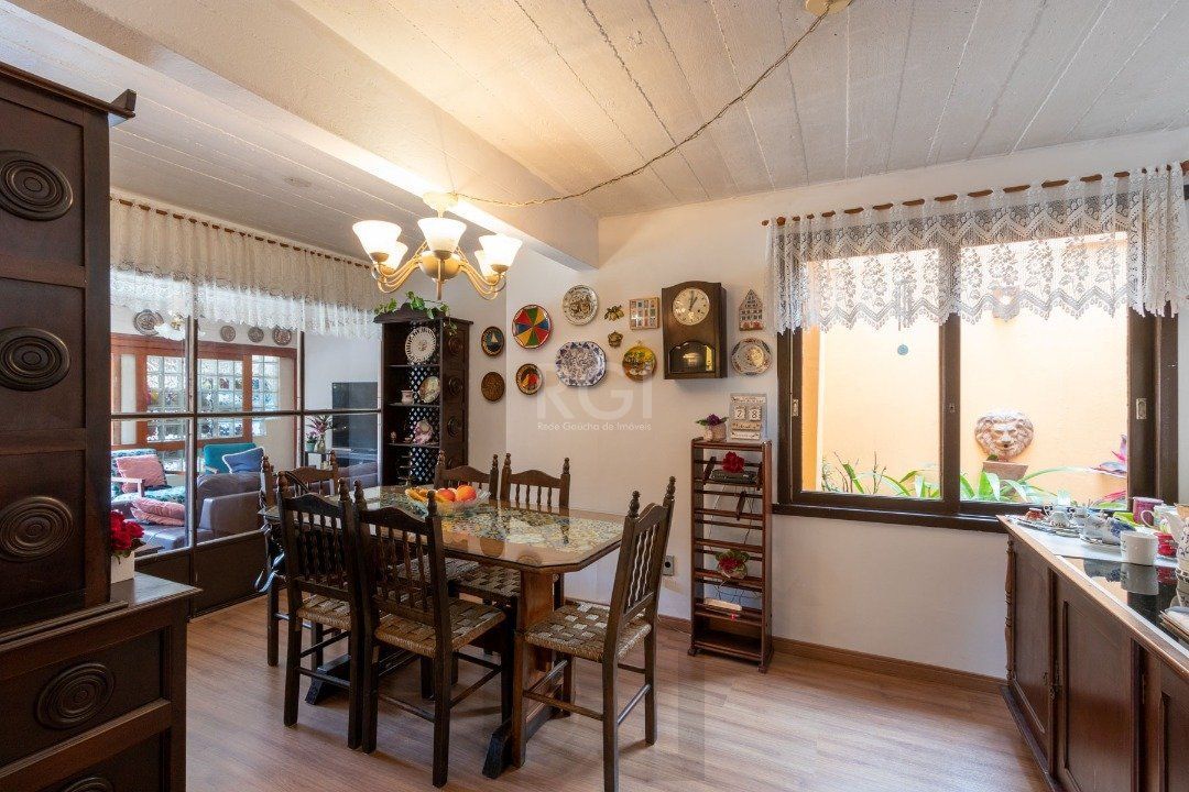 Casa para Venda - 435m², 4 dormitórios, sendo 4 suites, 4 vagas - Cristal — foto 15