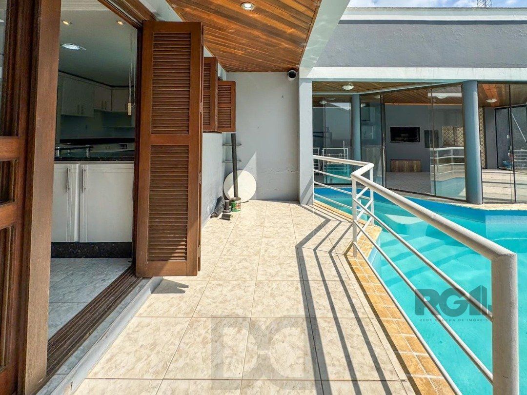 Com 4 suítes espaçosas, incluindo uma master com closet, — foto 27