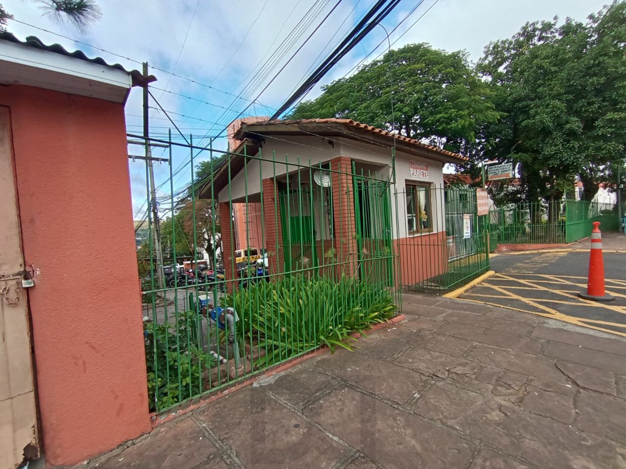 Apartamento 1 dormitório, á venda no bairro Santa Tereza em Porto Alegre. — foto 23
