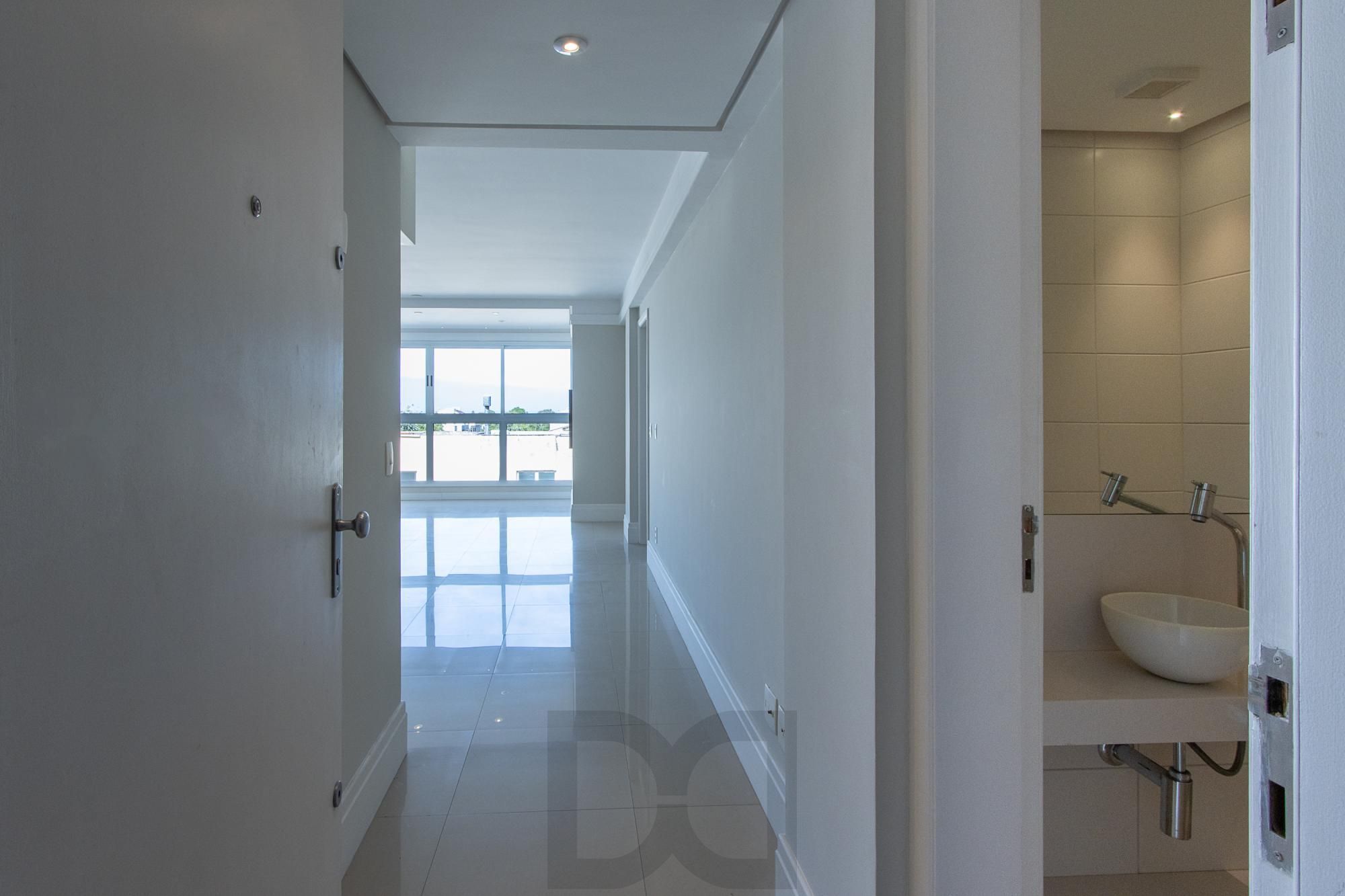 Excelente apartamento de 3 dormitórios, 1 suíte e 2 vagas de garagem. — foto 3