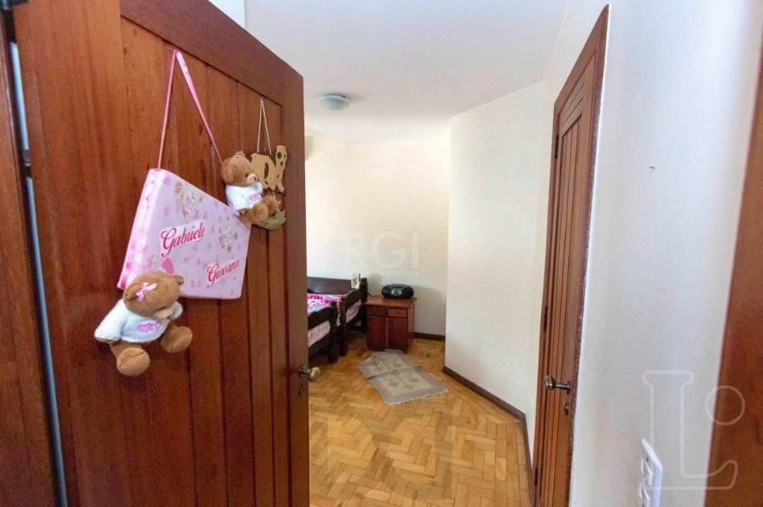 Casa para Venda - 349m², 4 dormitórios, sendo 1 suites, 3 vagas - Tristeza — foto 26