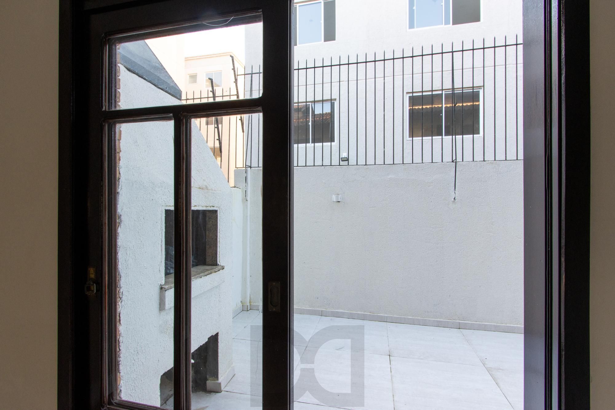 Casa 3 dormitórios, sendo 1 suíte, 2 vagas de garragem - bairro Ipanema — foto 7