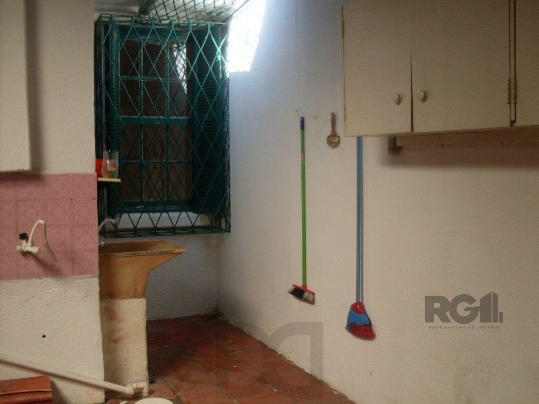 Casa comercial térrea na Av. Aparício Borges - Bairro Teresópolis — foto 21