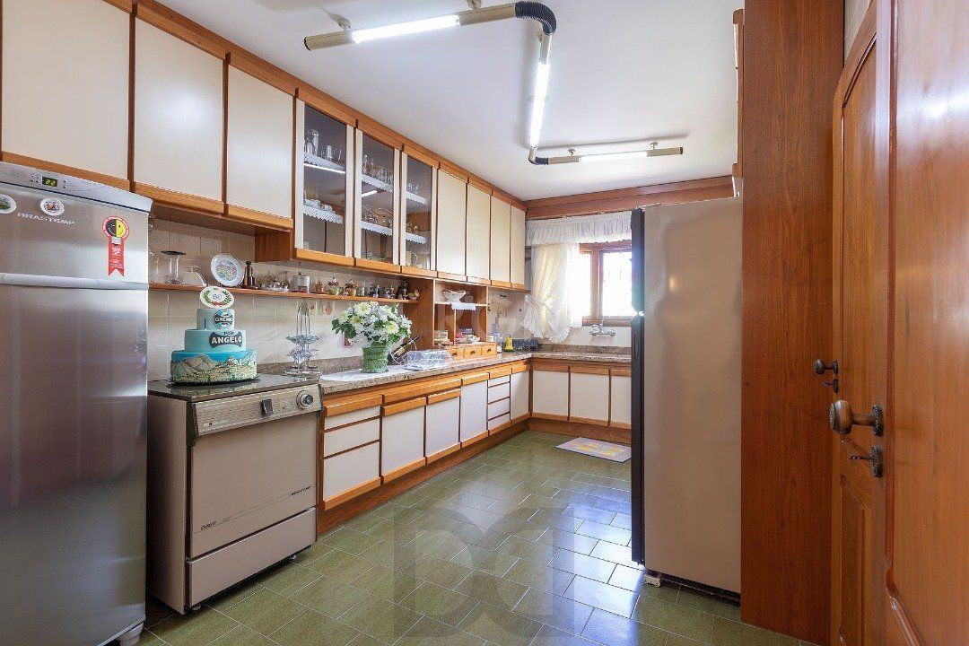 Casa para Venda - 725m², 4 dormitórios, sendo 1 suites, 4 vagas - Vila Assunção — foto 13