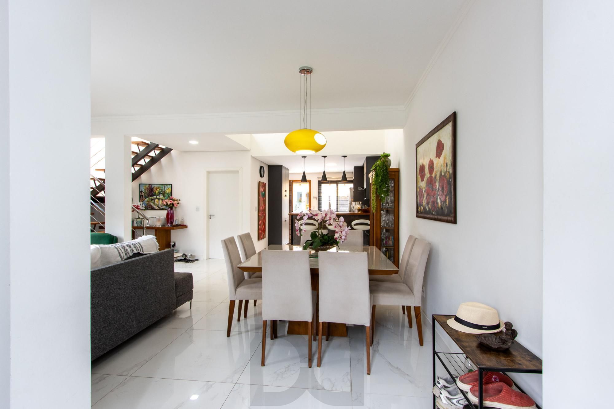 Excelente casa de alvenaria, 4 dormitórios, 2 suítes e 2 vagas de garagem. — foto 7