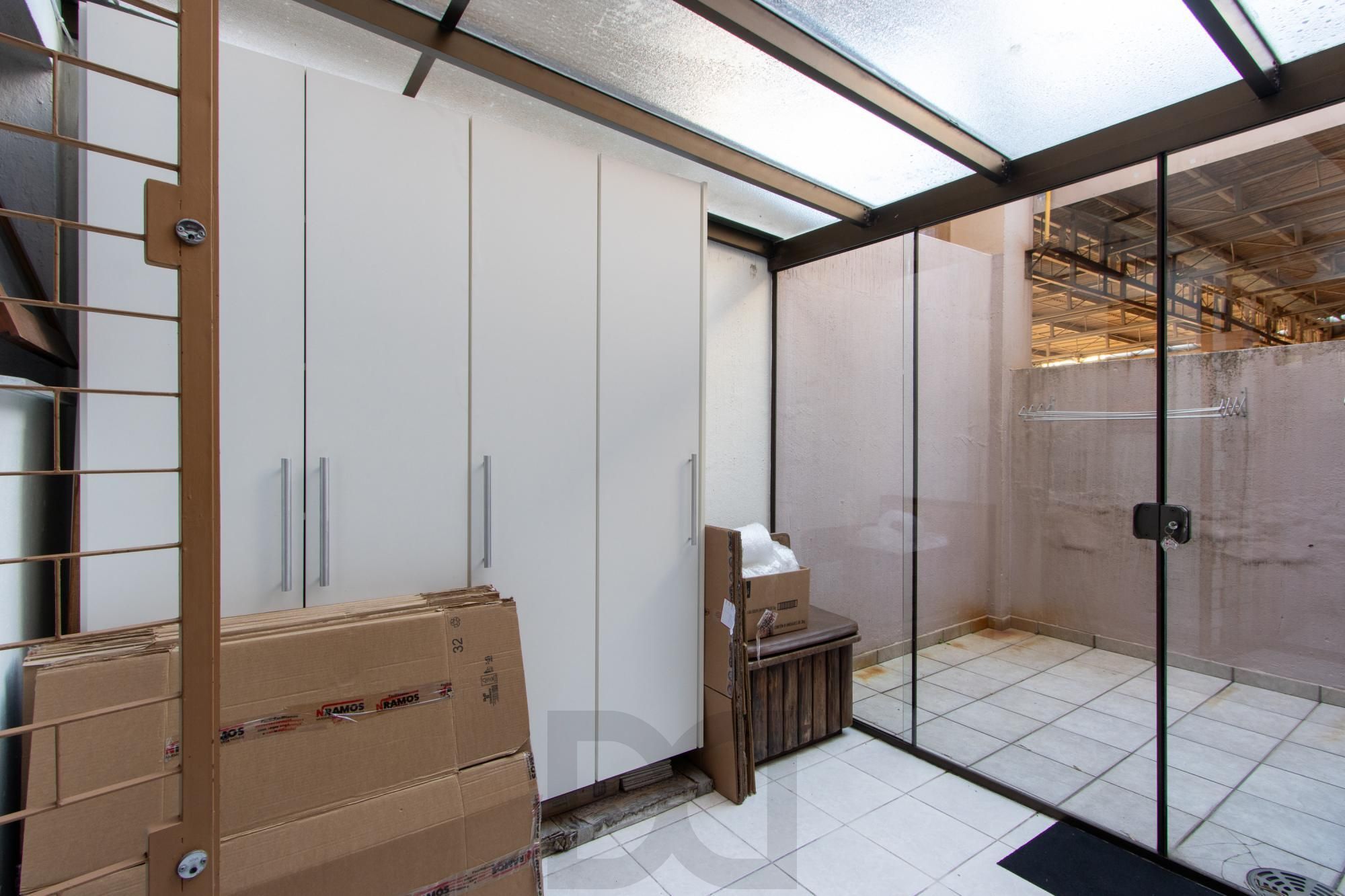 Apartamento de 4 dormitórios, 1 suíte e 2 vagas escrituradas - Bairro Ipanema. — foto 20