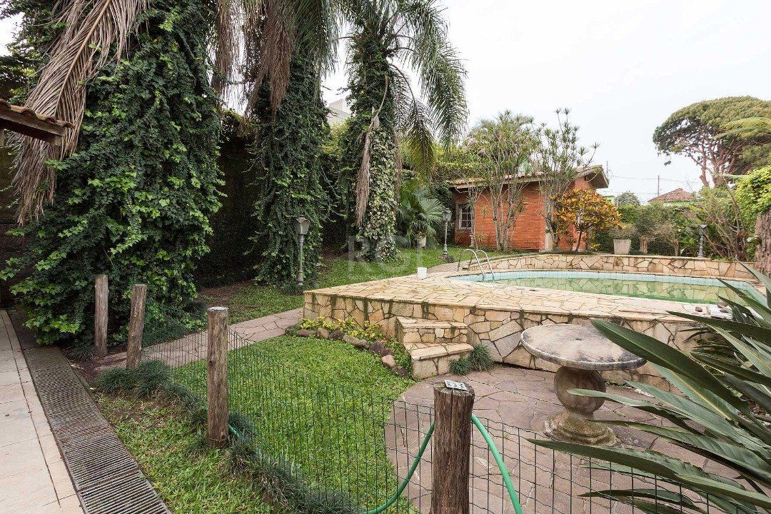 Casa para Venda - 430m², 4 dormitórios, sendo 1 suites, 5 vagas - Cristal — foto 22