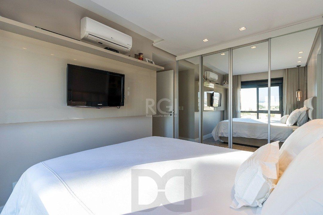 Apartamento | 2 Dormitórios | 1 Suíte | 1 Vaga | Bairro Cristal | Porteira Fechada — foto 21