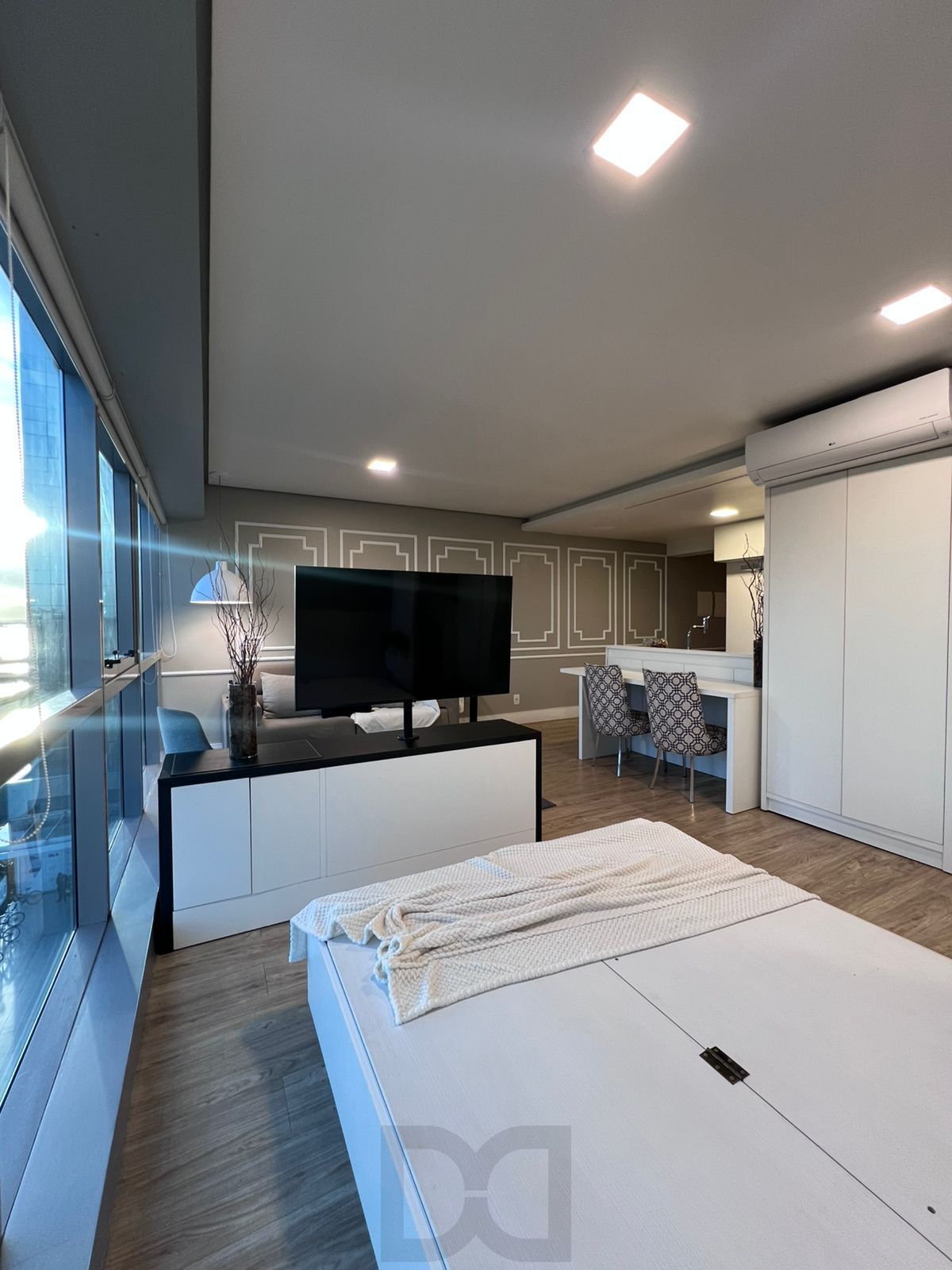 Apartamento 1 dormitório com vaga coberta para venda e locação no bairro Praia de Belas — foto 4