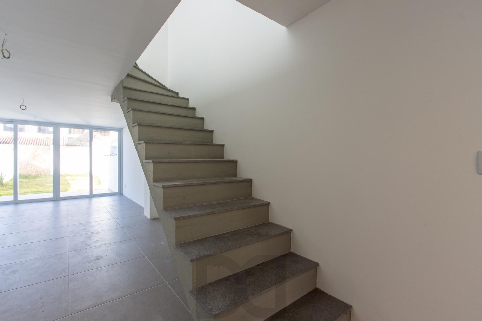 Casa com 3 dormitórios e 3 banheiros à Venda, 174 m². — foto 17