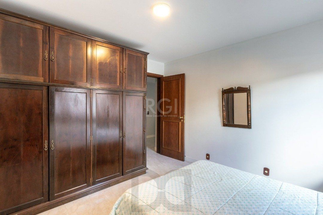 Casa para Venda - 451.63m², 5 dormitórios, sendo 1 suites, 4 vagas - Cristal — foto 14