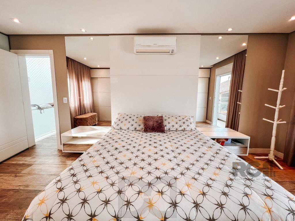 Excelente residência com aproximadamente 242m² privativos, — foto 29