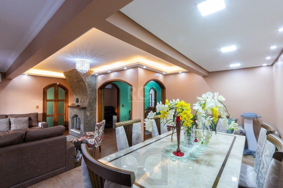 Casa para Venda - 232.5m², 3 dormitórios, sendo 1 suites, 4 vagas - Nonoai — foto 16