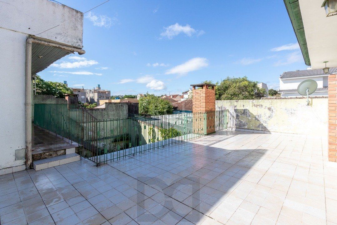 Casa para Venda - 280m², 3 dormitórios, sendo 1 suites, 2 vagas - Nonoai — foto 44