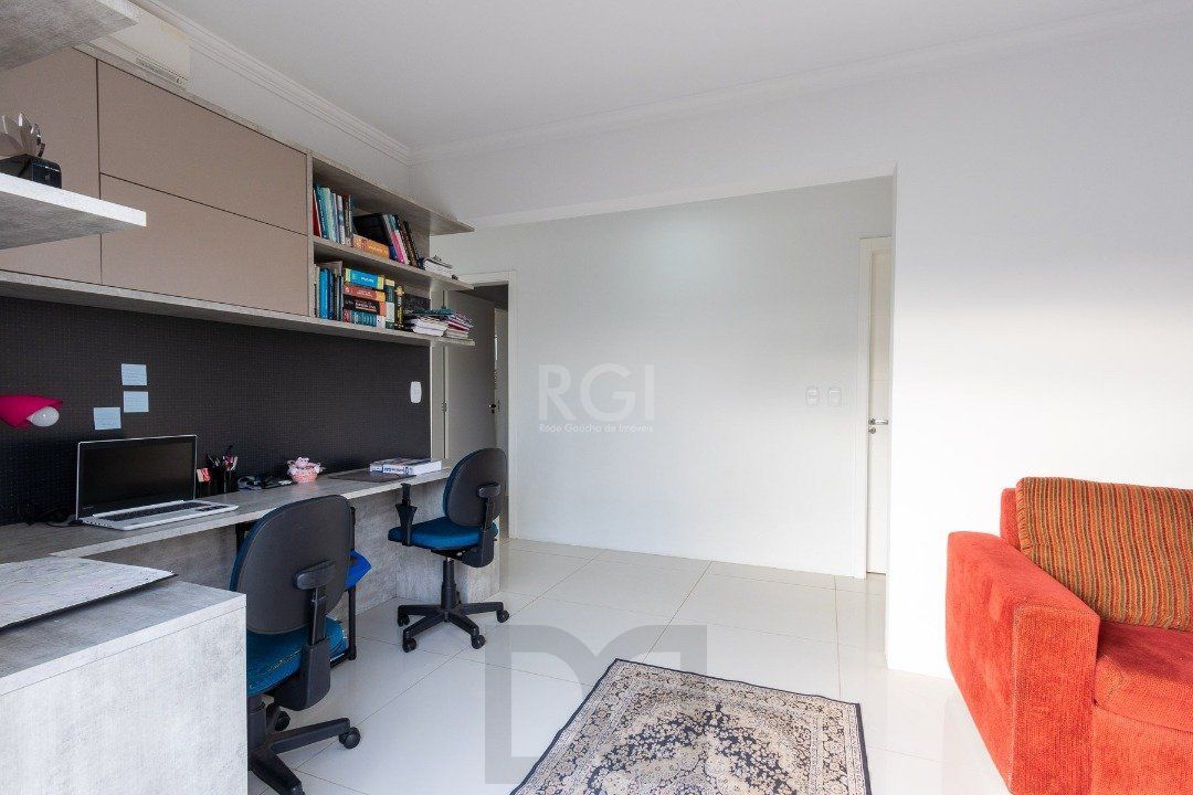 Casa para Venda - 377m², 4 dormitórios, sendo 3 suites, 3 vagas - Guarujá — foto 49