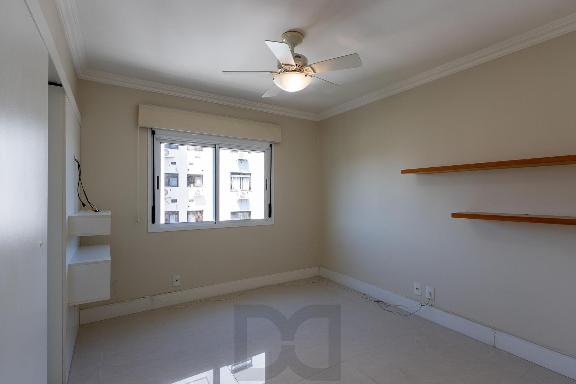Apartamento de 3 dormitórios, 1 suíte e 2 vagas escrituradas no bairro Tristeza. — foto 23