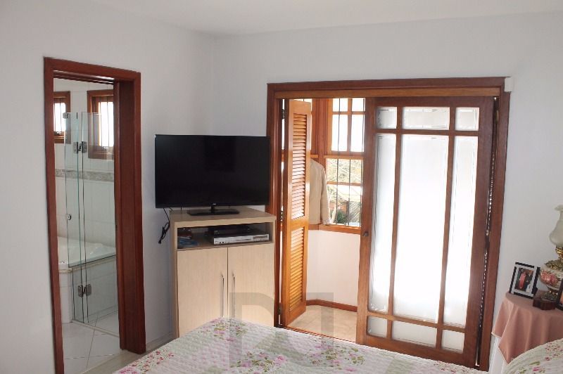 Casa para Venda - 290.67m², 4 dormitórios, sendo 1 suites, 4 vagas - Camaquã — foto 18