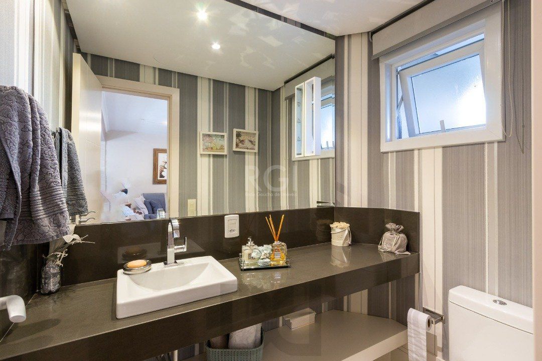 Casa Condominio para Venda - 240m², 4 dormitórios, sendo 1 suites, 2 vagas - Ipanema — foto 9