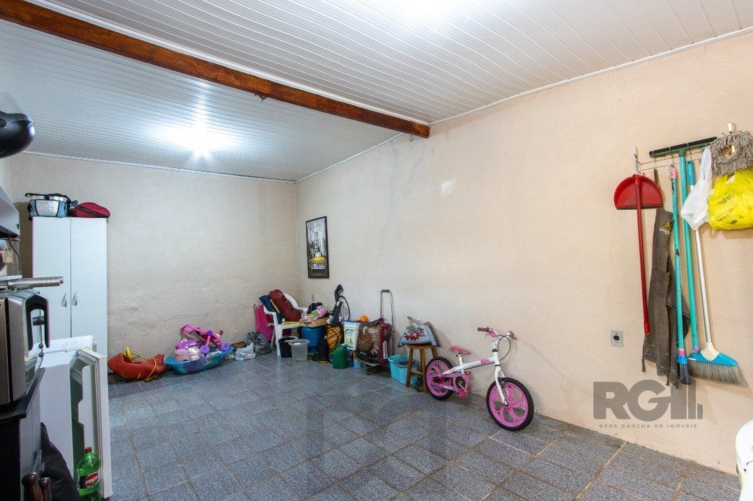 Sobrado, 3 quartos, 2 banheiros, pátio, 2 vagas, piscina - Bairro Vila Nova — foto 19