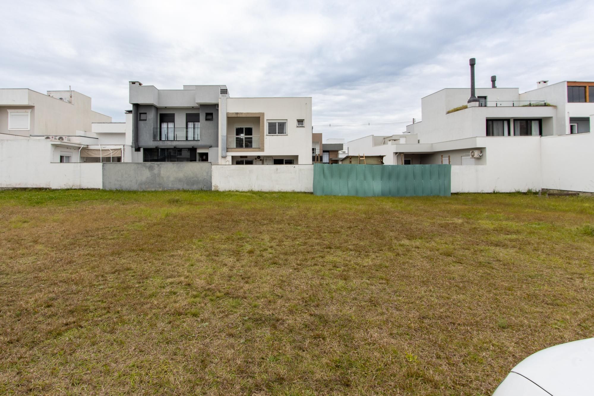 Lote de 154m2 no Condomínio Villa Amalfi, com boa infraestrutura — foto 1