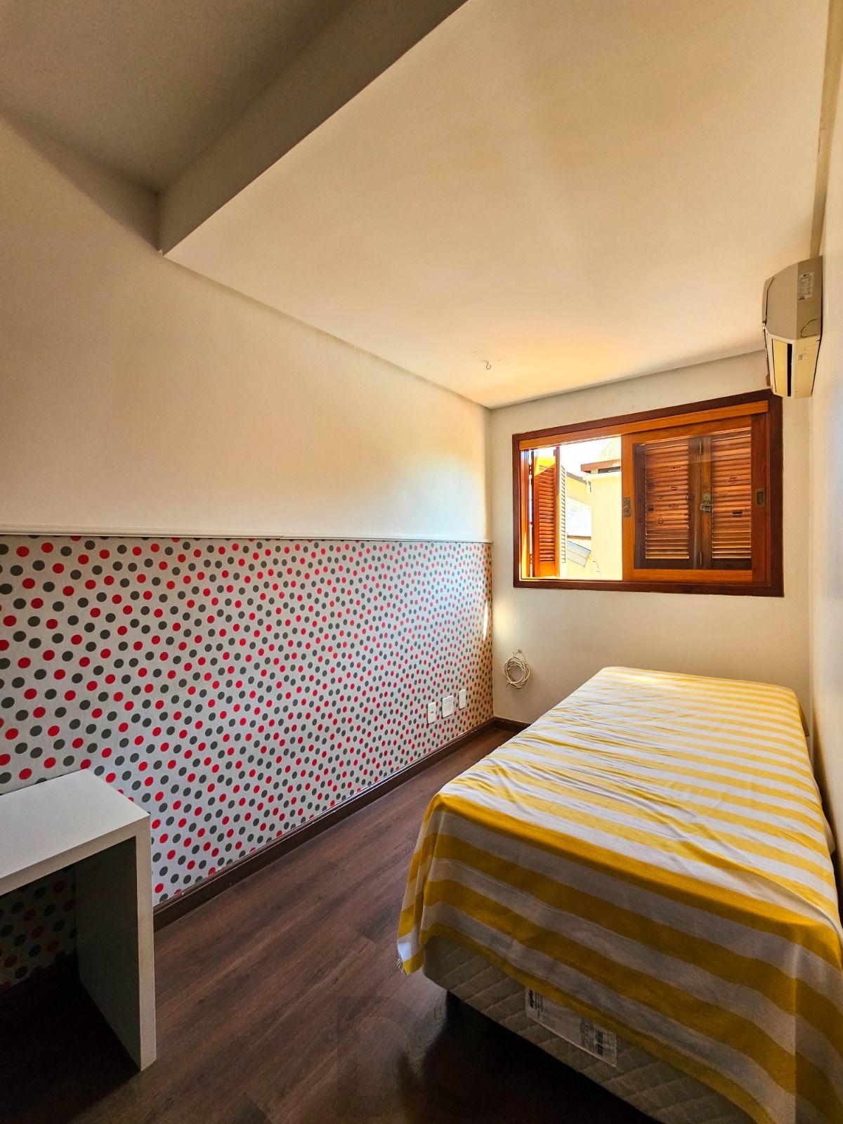 Casa 3 dormitórios I Suíte I Lareira - Bairro Tristeza — foto 43