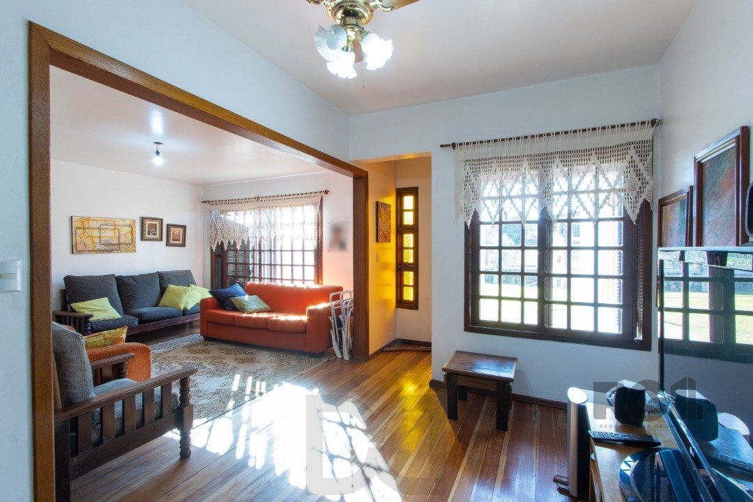 Casa para Venda - 300m², 3 dormitórios, sendo 1 suites, 4 vagas - Tristeza — foto 7