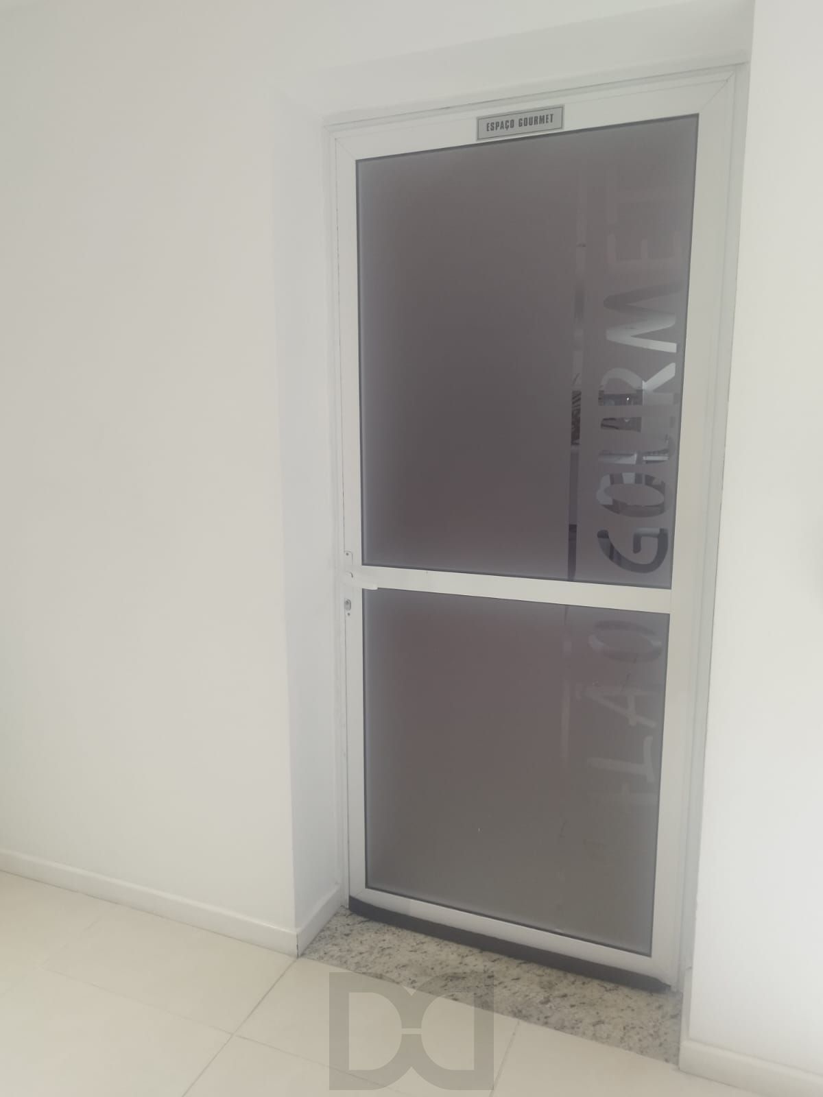 Apartamento semi mobiliado com 2 Quartos no Bairro Azenha, — foto 20