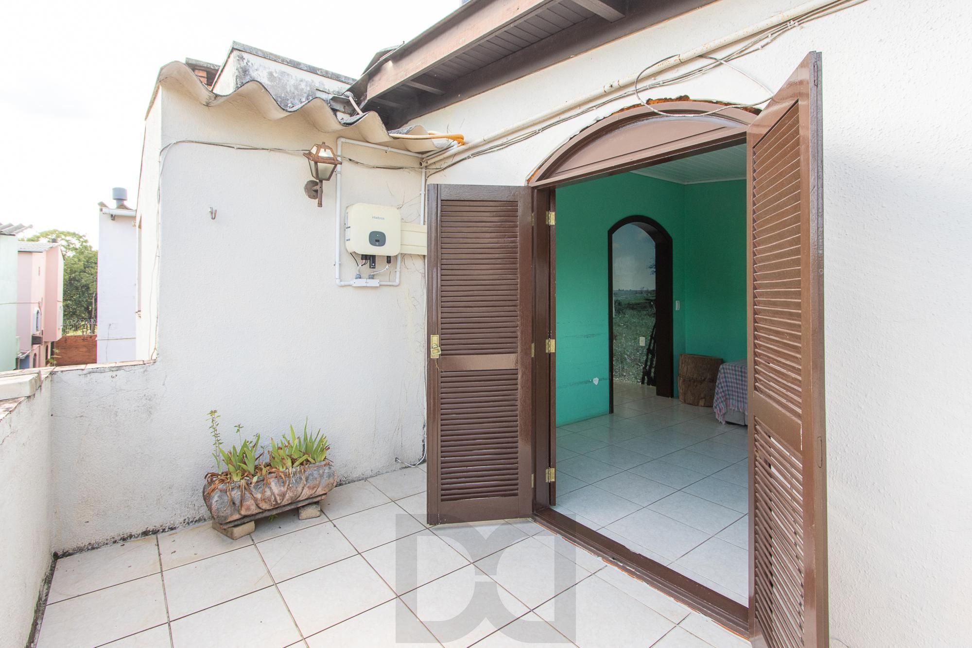 Casa de condomínio, 3 dormitórios, 1 suíte, 1 vaga coberta, no bairro Cristal. — foto 32