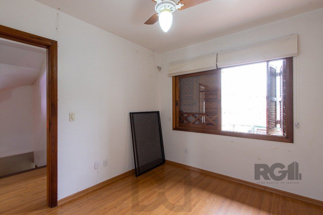 Casa de alvenaria, 3 dormitórios, 1 suíte e pátio com piscina, bairro Espírito Santo. — foto 34