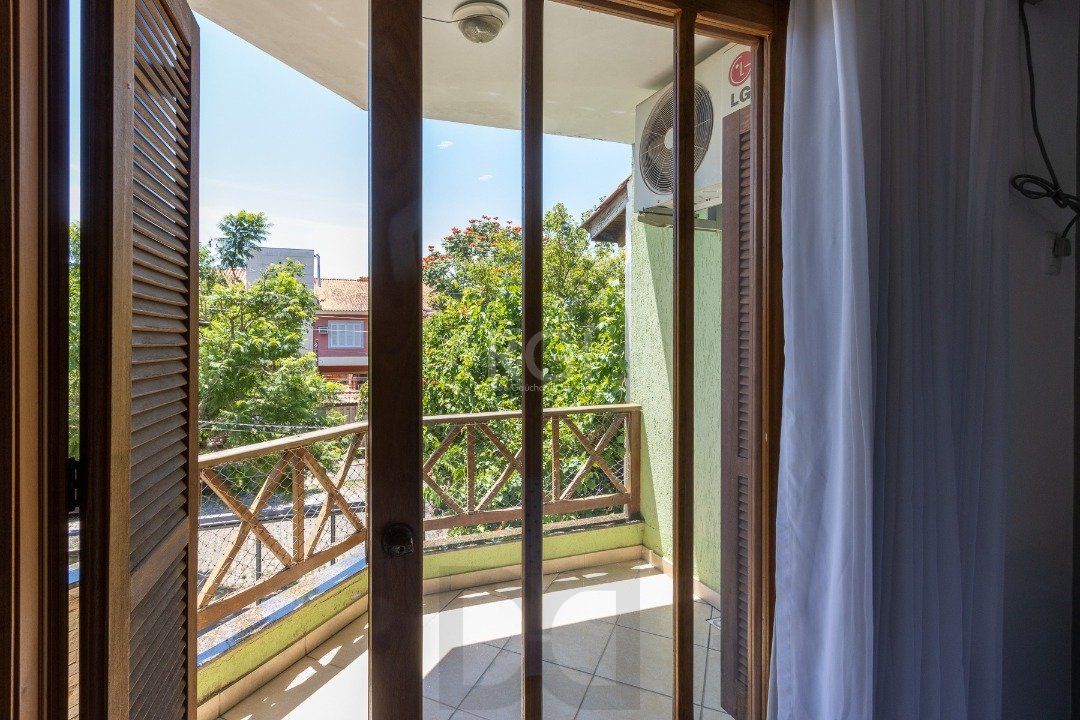 Casa para Locação/Aluguel - 222.26m², 3 dormitórios, sendo 1 suites, 3 vagas - Ipanema — foto 37