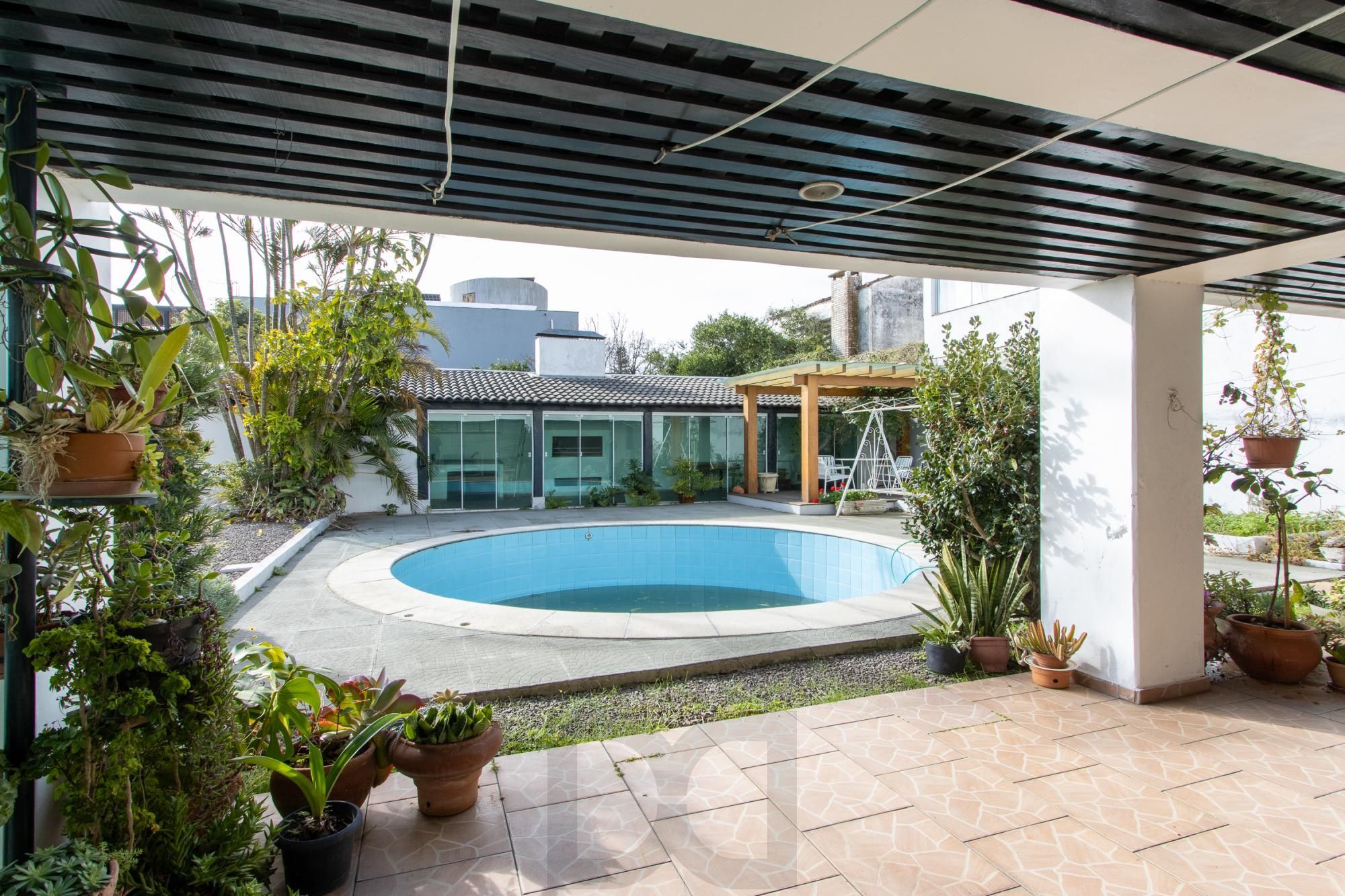Casa com piscina Bairro Cristal — foto 44