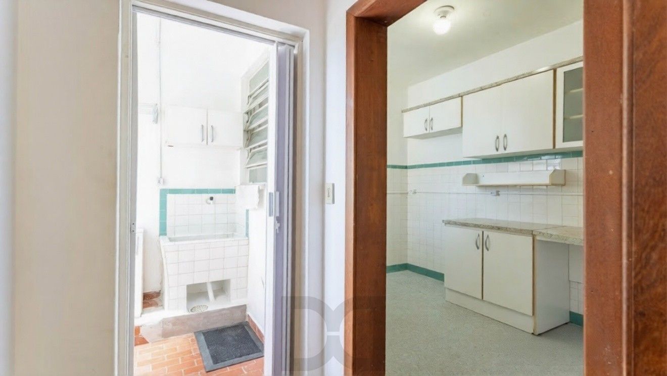 Apartamento de 1 quarto à venda no Edifício Britânia na Avenida Independência em Porto Alegre – 45,24 m² Privativos e Portaria 24h — foto 14