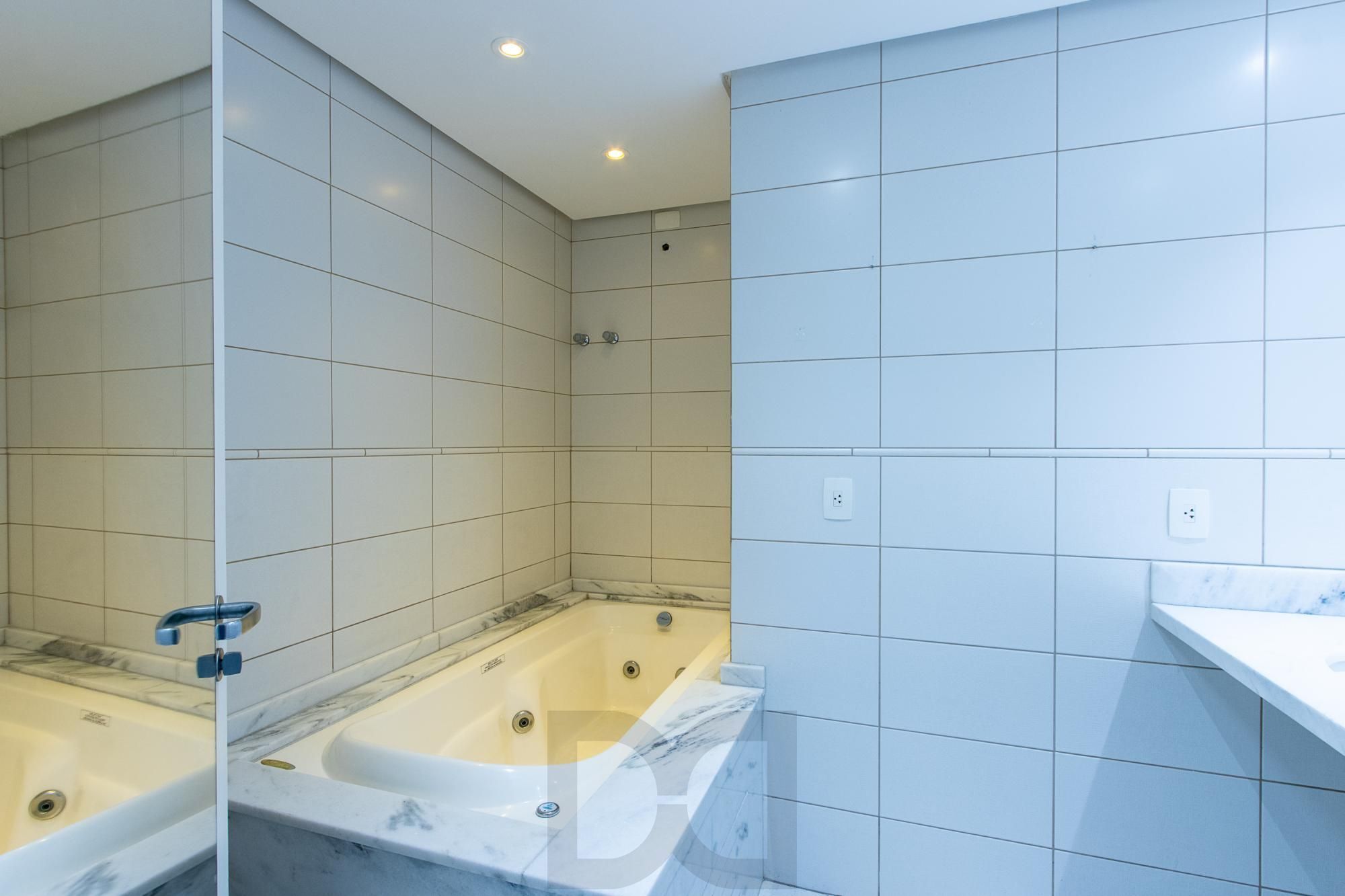 Excelente apartamento de 3 dormitórios, 1 suíte e 2 vagas de garagem. — foto 28
