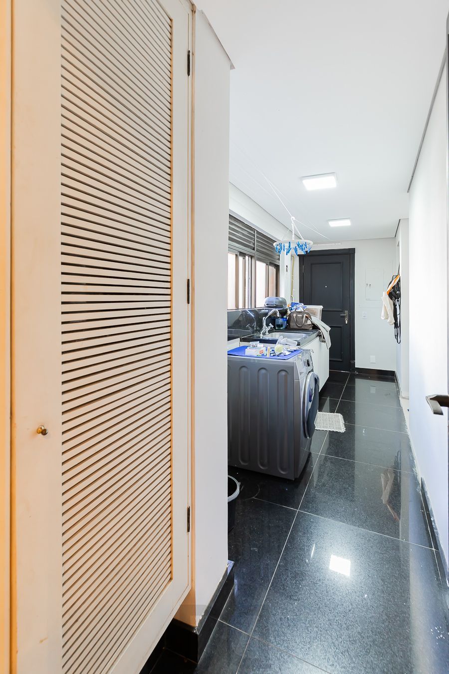 Apartamento 3 dormitórios, 3 vagas e 259 m² no bairro Auxiliadora. — foto 36