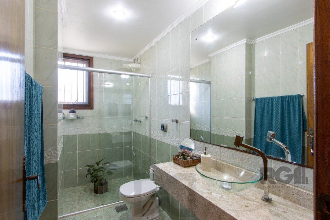 Apartamento Garden de 3 dormitórios, 1 suite e 1 vaga coberta no bairro Cristal. — foto 31