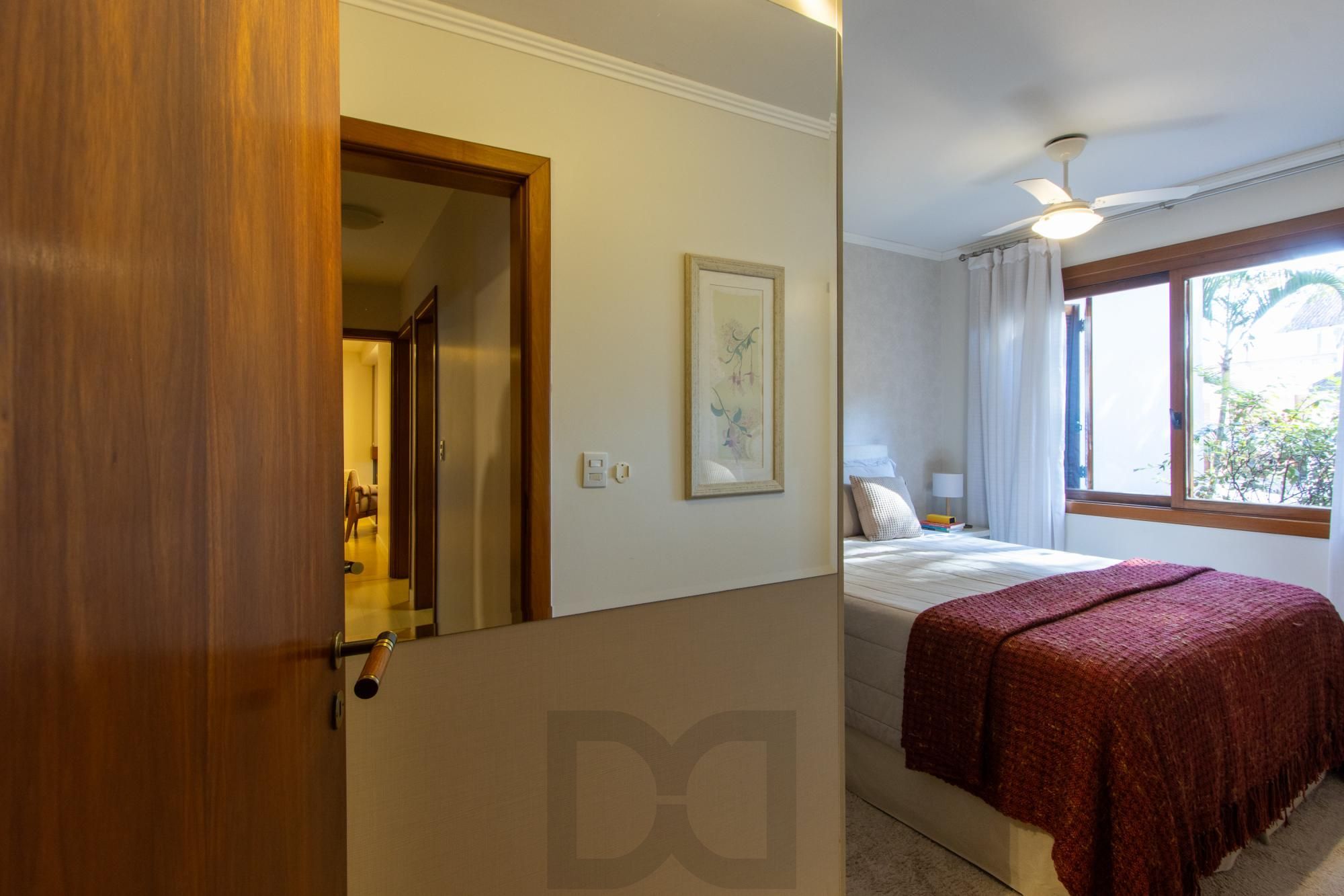 Apartamento de 4 dormitórios, 1 suíte e 2 vagas escrituradas - Bairro Ipanema. — foto 32