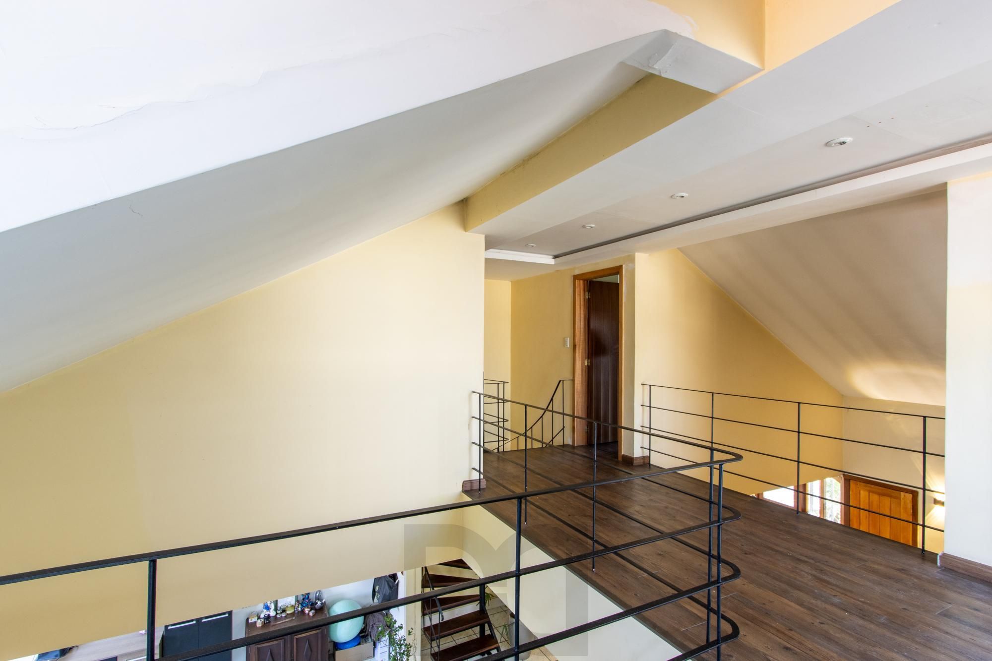 Casa para Venda - 255.68m², 4 dormitórios, sendo 1 suites, 2 vagas - Tristeza — foto 39