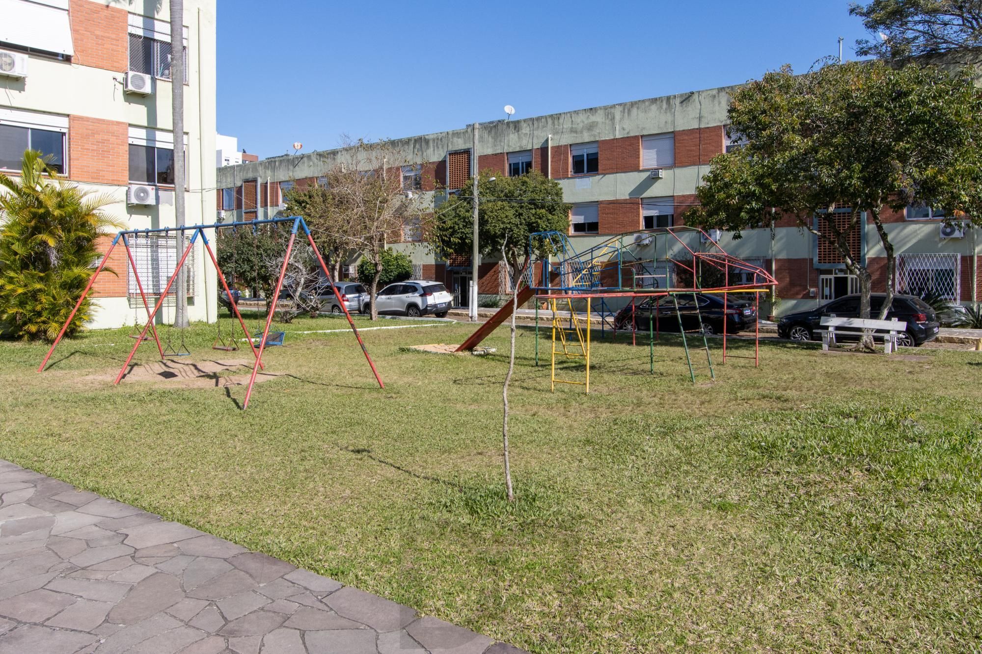 APARTAMENTO 2 DORMITORIOS 73M² 1 LANCE ESCADA — foto 29