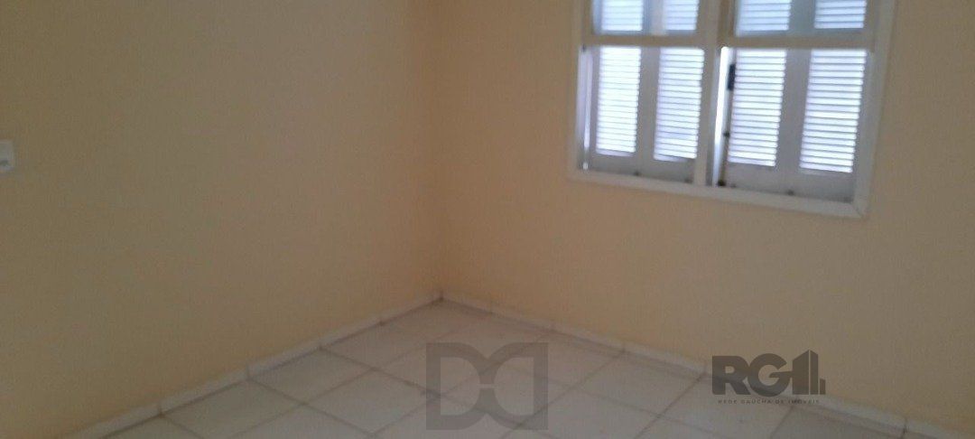 Oportunidade Imperdível: Prédio com 4 Apartamentos, Pátio e 2 Vagas de Garagem — foto 44